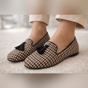 Kelly & Katie Black and Tan Houndstooth Loafers